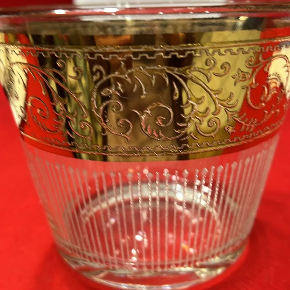 Vintage 1970’s Mid- Century Modern Starlyte Ice Bucket. 6” Wide x 5” Tall. Gold.